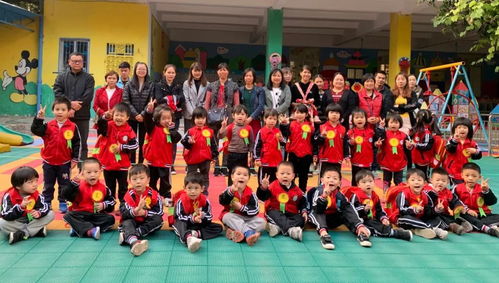 金蘋(píng)果中英文第六幼兒園給小朋友的一封信